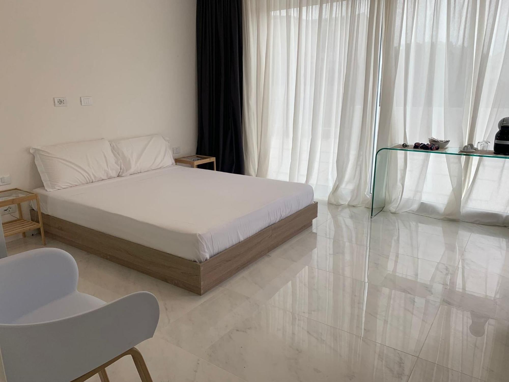 Smart Luxury Suites & Apartments Orosei Cameră foto